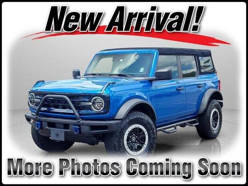 Velocity Blue Metallic 2022 Ford Bronco Base