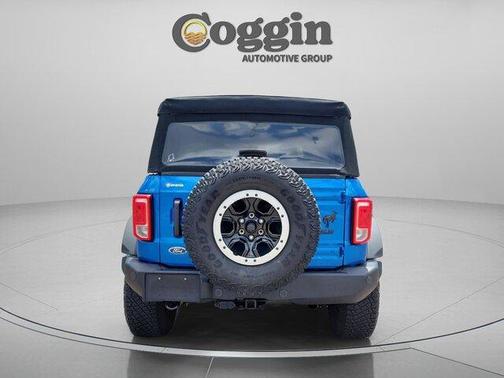 Velocity Blue Metallic 2022 Ford Bronco Base
