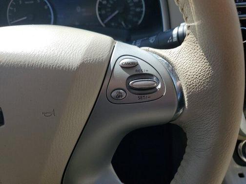 2017 Nissan Murano SV