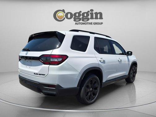 Platinum White Pearl 2026 Honda Pilot Black Edition