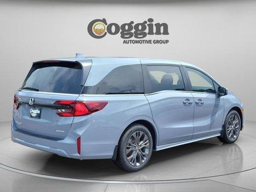 Sonic Gray Pearl 2026 Honda Odyssey Touring