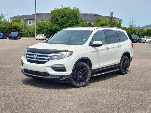 Modern Steel Metallic 2017 Honda Pilot Touring