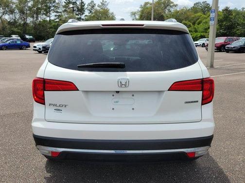 Modern Steel Metallic 2017 Honda Pilot Touring