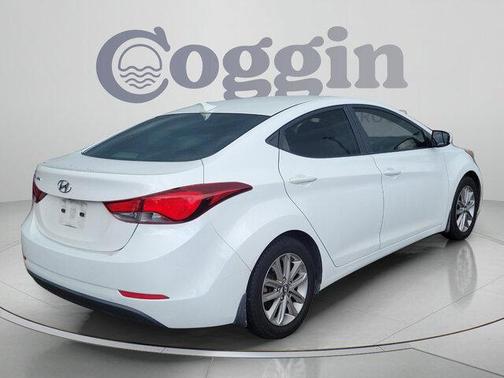 Pearl White 2014 Hyundai ELANTRA SE
