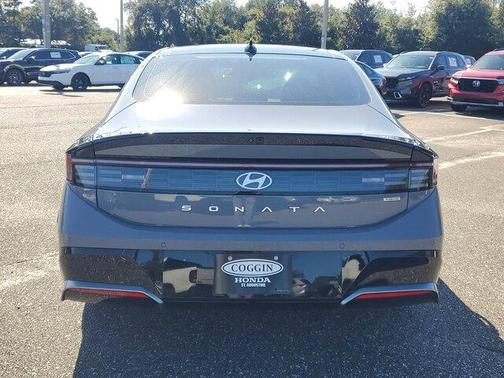 2024 Hyundai SONATA Hybrid Limited