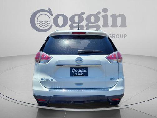 Glacier White 2016 Nissan Rogue SV