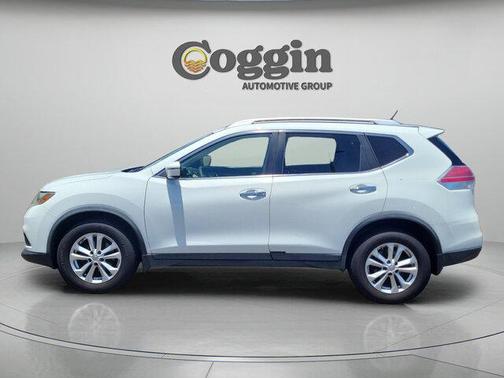 Glacier White 2016 Nissan Rogue SV