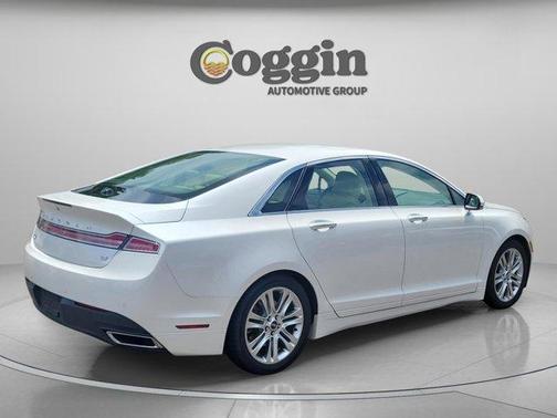 White Platinum Clearcoat Metallic 2015 Lincoln MKZ Base