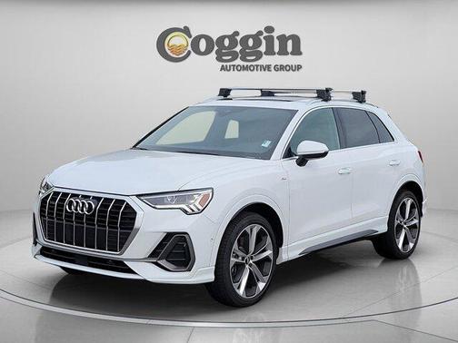 2020 Audi Q3 45 S line Prestige