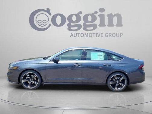 Meteorite Gray Metallic 2026 Honda Accord SE