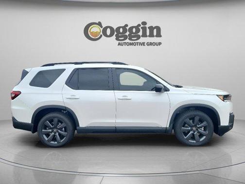 Platinum White Pearl 2026 Honda Pilot Sport