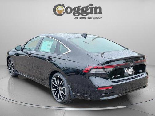 Crystal Black Pearl 2026 Honda Accord Hybrid Touring