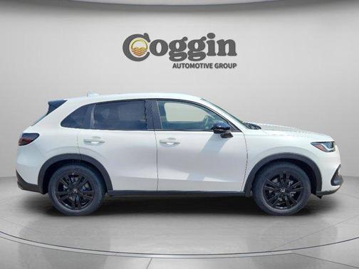 Solar Silver Metallic 2026 Honda HR-V Sport