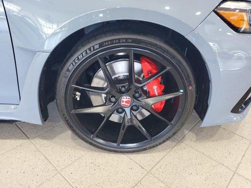 2025 Honda Civic Type R Base
