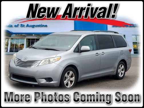 2015 Toyota Sienna LE