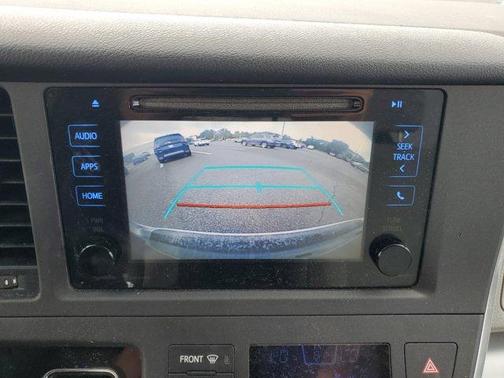 2015 Toyota Sienna LE