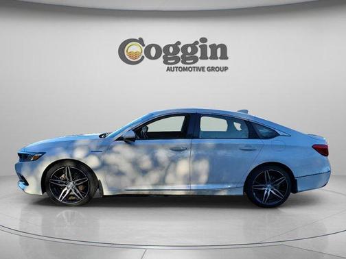 2022 Honda Accord Hybrid Touring
