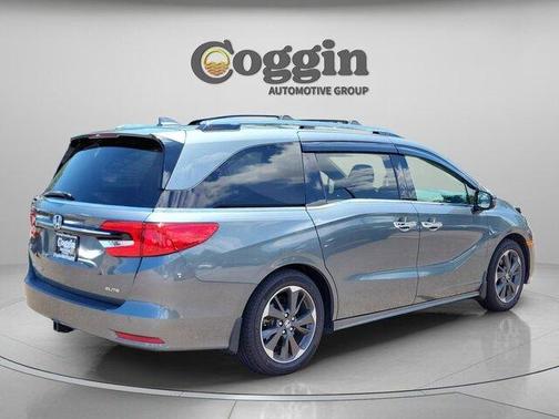 Lunar Silver Metallic 2021 Honda Odyssey Elite