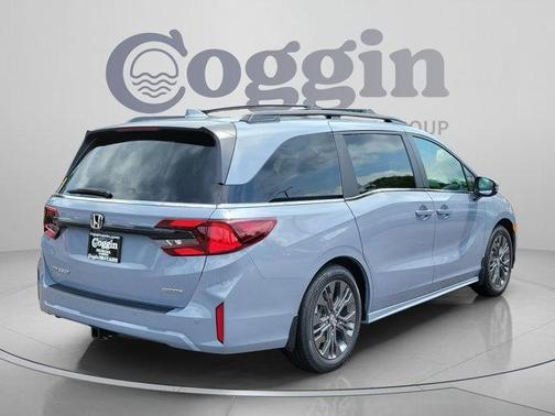 Sonic Gray Pearl 2026 Honda Odyssey Touring
