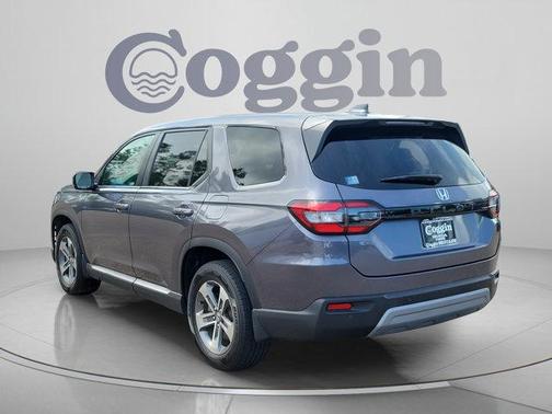 Modern Steel Metallic 2025 Honda Pilot EX-L