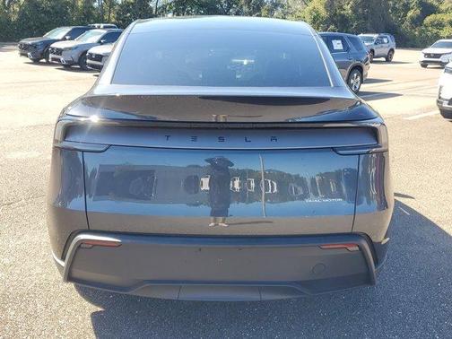 2026 Tesla Model Y Long Range
