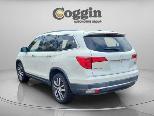 White Diamond Pearl 2018 Honda Pilot Touring