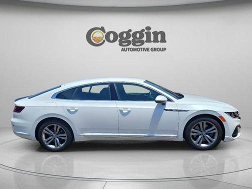 Oryx White Pearl Effect 2022 Volkswagen Arteon 2.0T SE R-Line