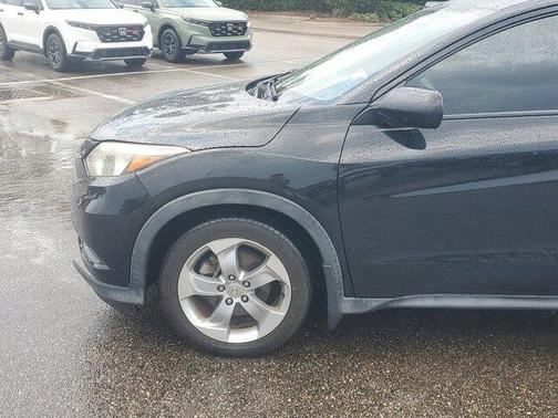 2017 Honda HR-V LX