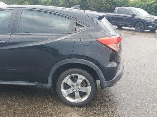 2017 Honda HR-V LX