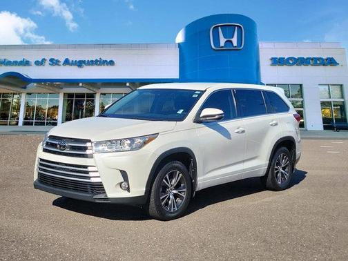 2017 Toyota Highlander LE