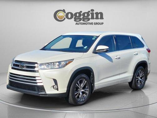 2017 Toyota Highlander LE
