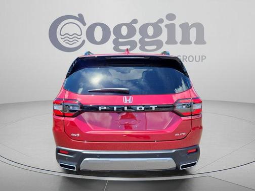 Radiant Red Metallic II 2026 Honda Pilot Elite