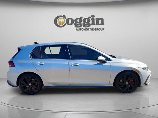 2022 Volkswagen Golf GTI 2.0T SE