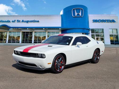 2012 Dodge Challenger SXT