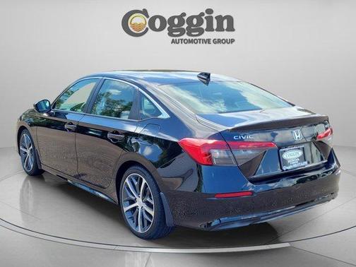 Crystal Black Pearl 2022 Honda Civic Touring