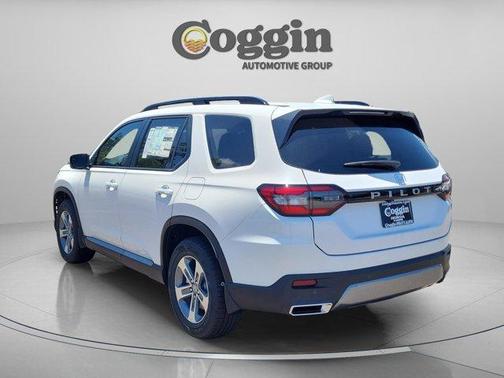 Solar Silver Metallic 2026 Honda Pilot EX-L