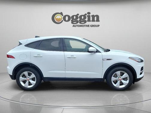 Fuji White 2022 Jaguar E-PACE P250