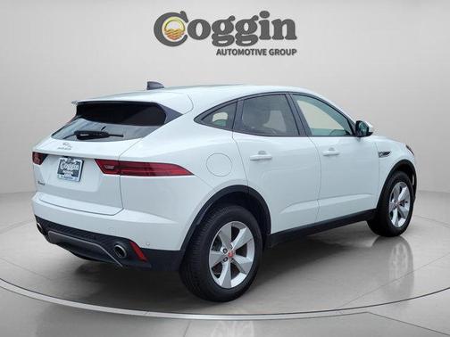 Fuji White 2022 Jaguar E-PACE P250