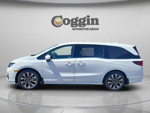 Platinum White Pearl 2026 Honda Odyssey Elite