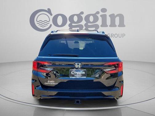 Crystal Black Pearl 2026 Honda Odyssey EX-L