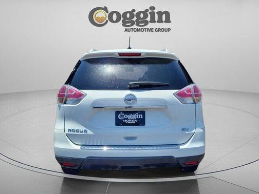 Glacier White 2016 Nissan Rogue SV
