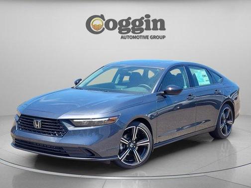 Meteorite Gray Metallic 2026 Honda Accord SE