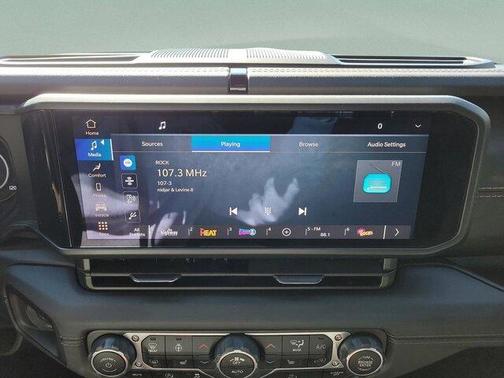 2024 Jeep Gladiator Sport