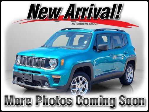 Metallic 2022 Jeep Renegade Latitude