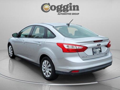 Ingot Silver 2012 Ford Focus SE