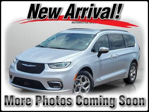 Silver Mist Clearcoat 2023 Chrysler Pacifica Limited