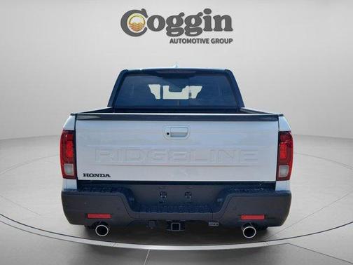 Solar Silver Metallic 2026 Honda Ridgeline Black Edition