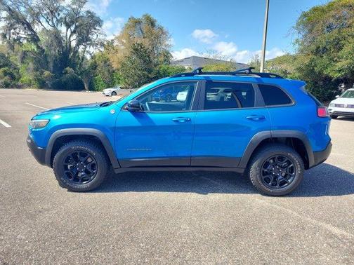 2022 Jeep Cherokee Trailhawk