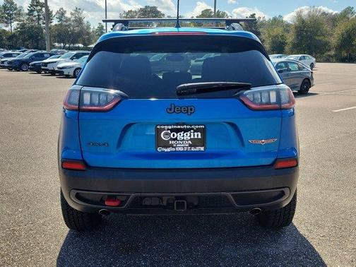 2022 Jeep Cherokee Trailhawk