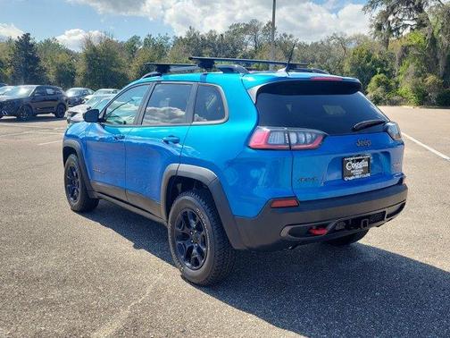 2022 Jeep Cherokee Trailhawk